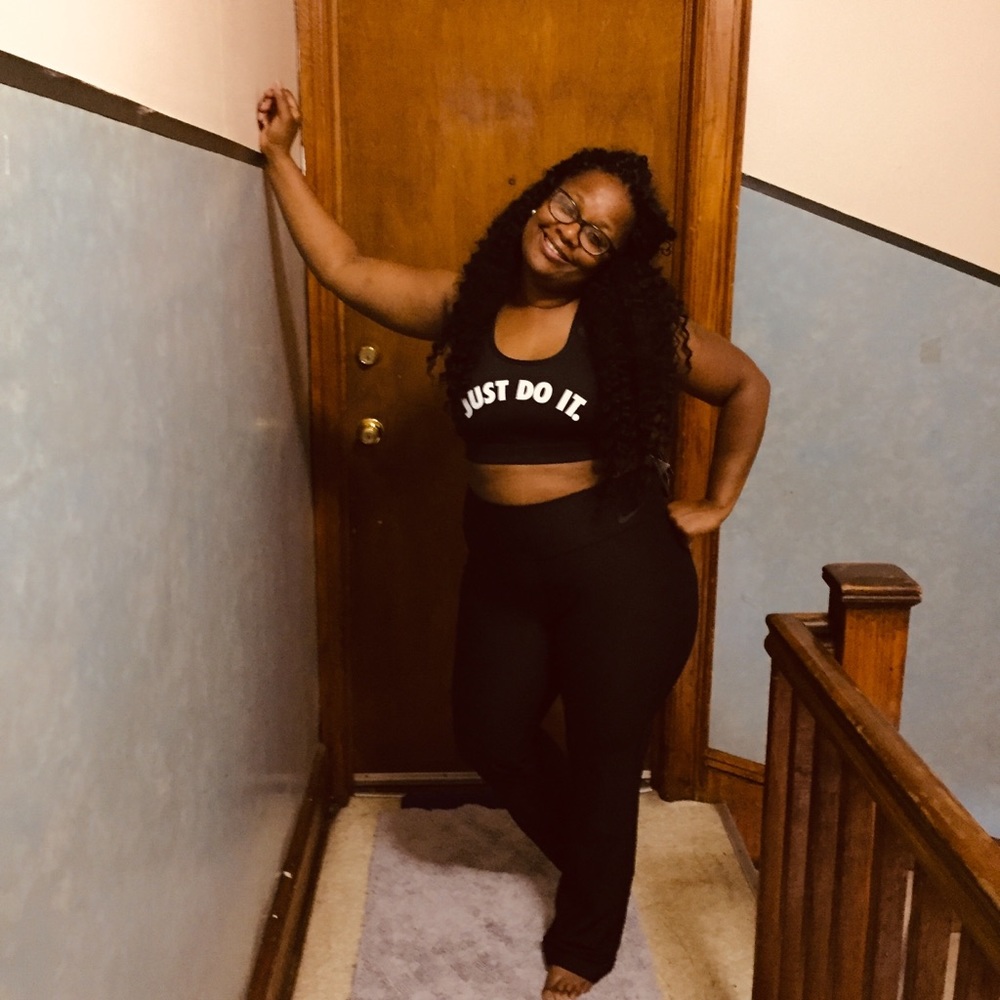 Meet your Posher, Meyon